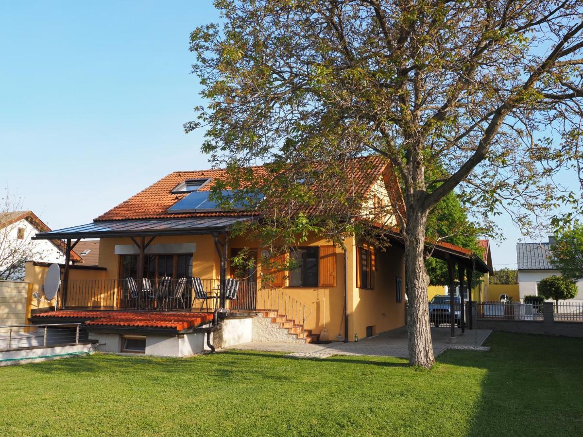 Ferienhaus Michi Sankt Andrä bei Frauenkirchen Esterno foto